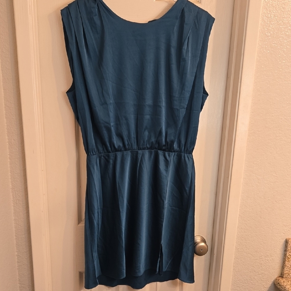 Astr Teal Sleeveless Dress - Picture 2 of 5